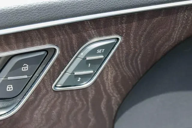 Audi Q8 55 Premium, снимка 15 - Автомобили и джипове - 54811264
