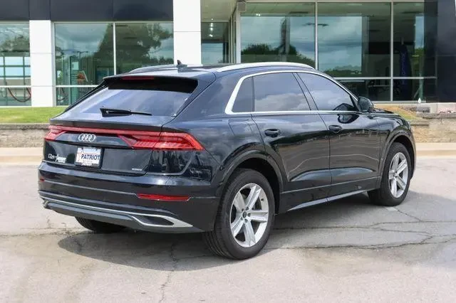 Audi Q8 55 Premium, снимка 6 - Автомобили и джипове - 54811264