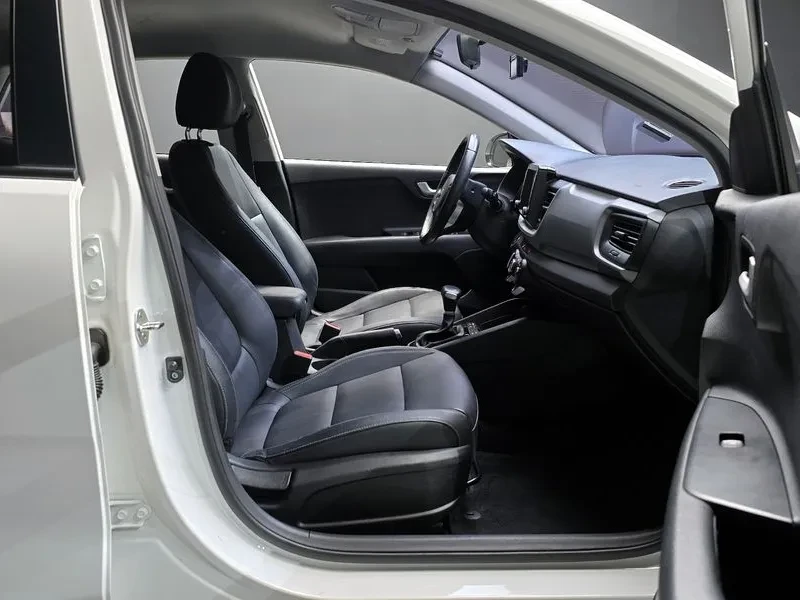 Kia Stonic 1.6 TRENDY, снимка 12 - Автомобили и джипове - 55717833