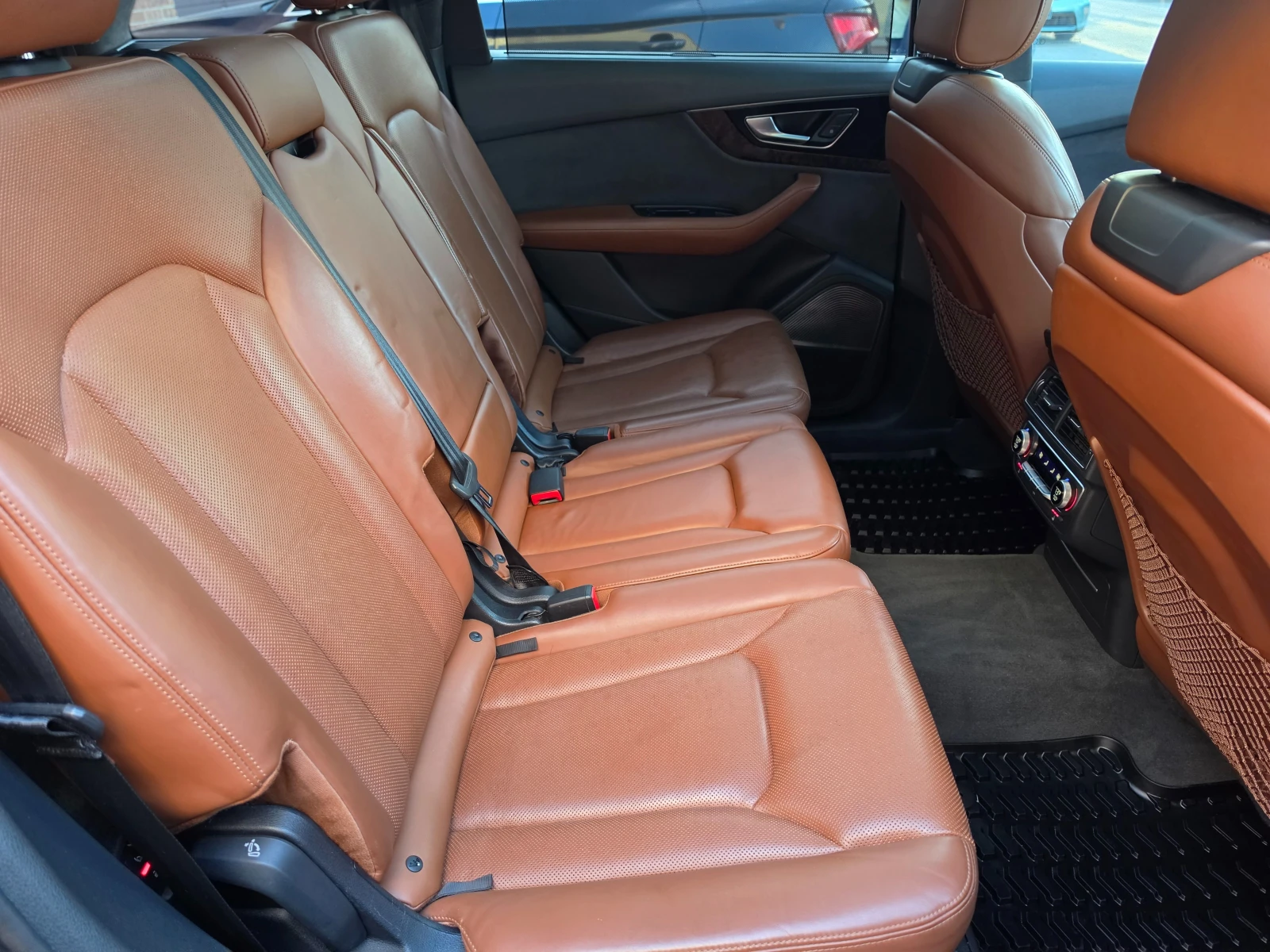 Audi Q7, снимка 15 - Автомобили и джипове - 54152927