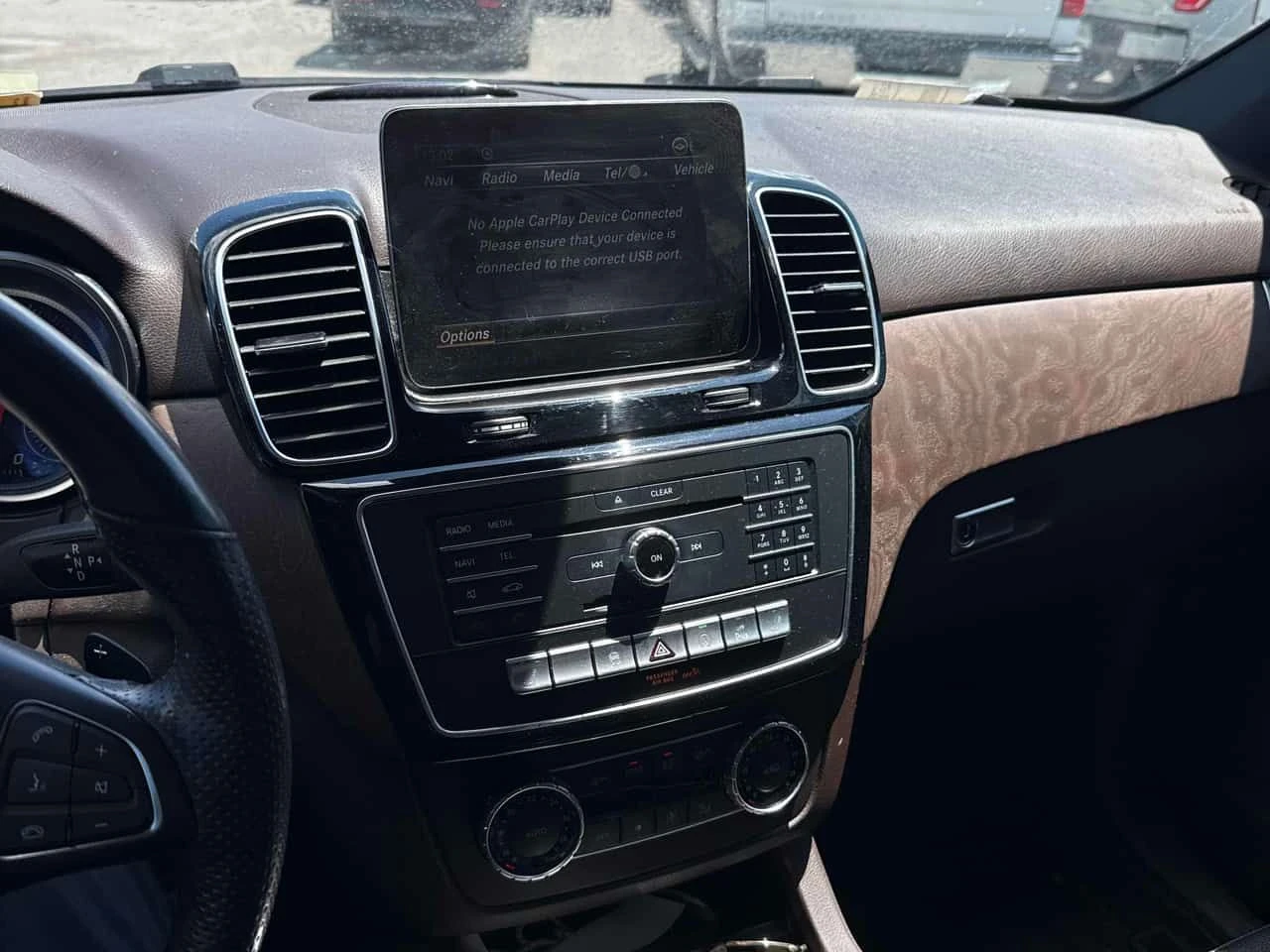 Mercedes-Benz GLE 400 АМГ ПАКЕТ/360 КАМ/ПОДГРЕВ/ПАНО/CARFAX/ФИНАНСИРАНЕ, снимка 8 - Автомобили и джипове - 54723551