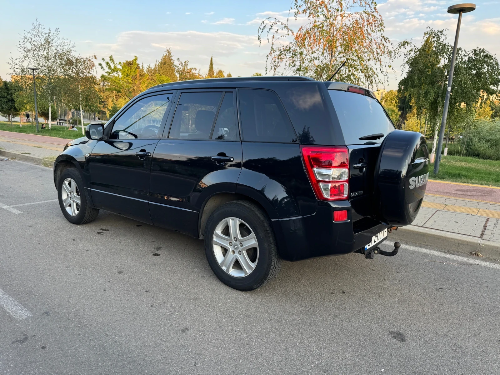 Suzuki Grand vitara 2.0 KEYLESS ГАЗ, снимка 4 - Автомобили и джипове - 55598617