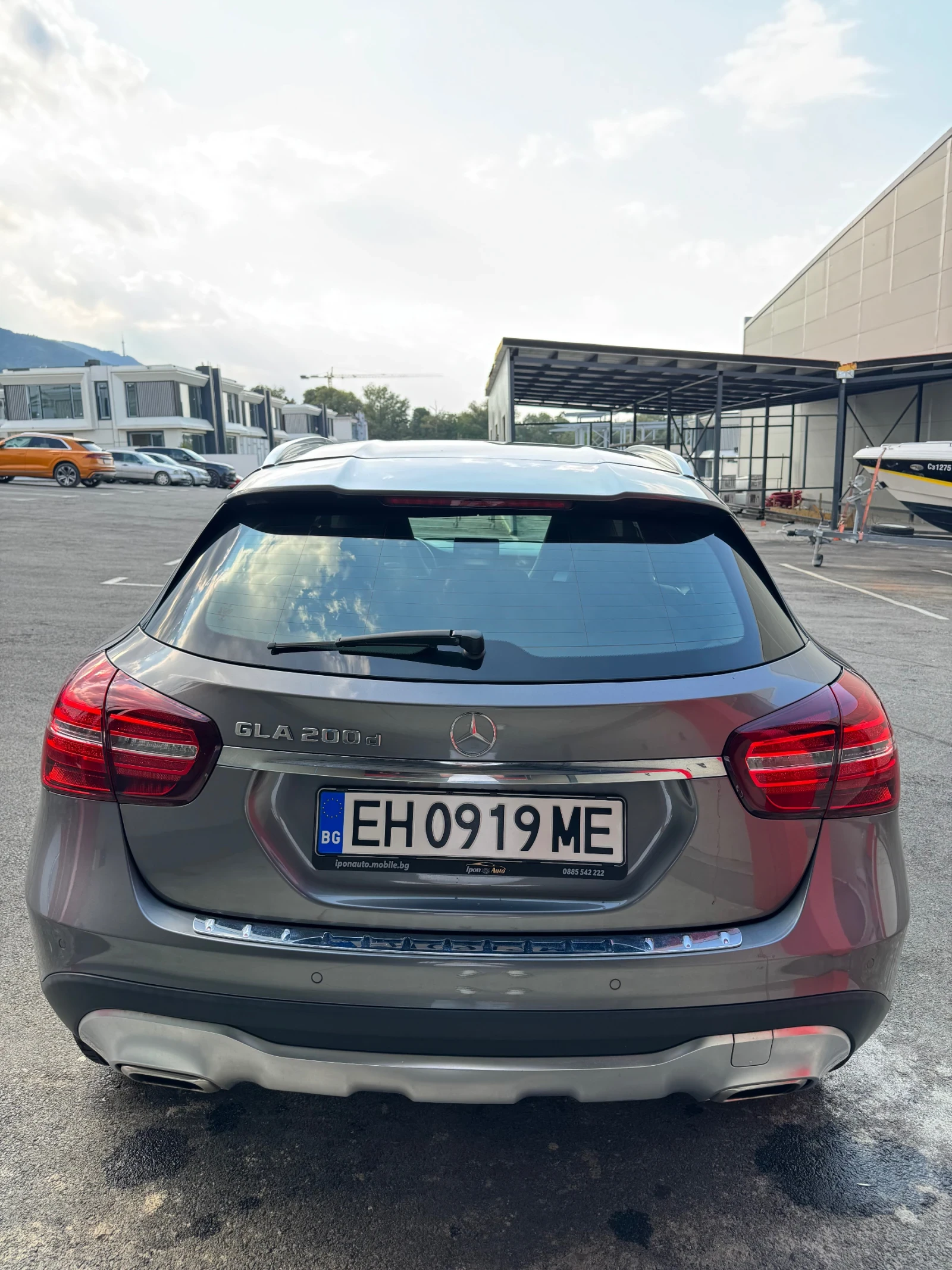Mercedes-Benz GLA 200, снимка 4 - Автомобили и джипове - 56041439