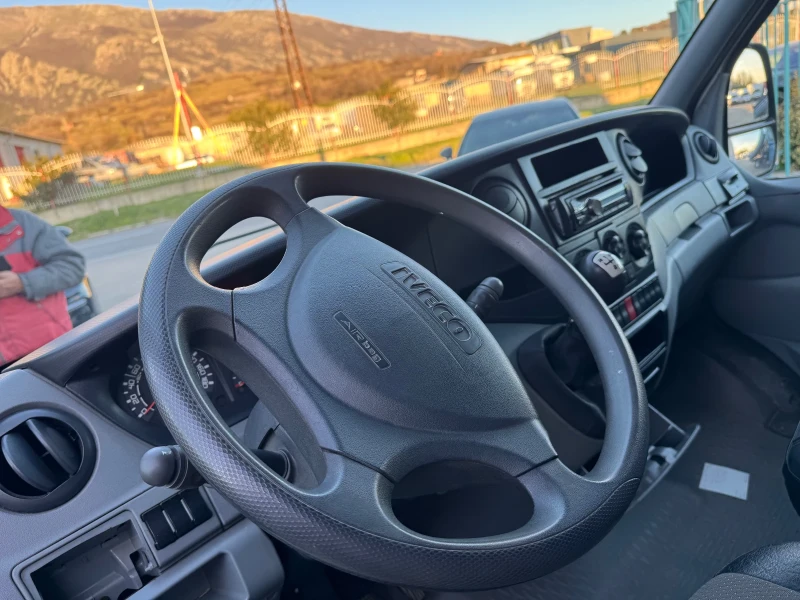 Iveco Daily 3.0HPI* 35C18* Климатик, снимка 4 - Бусове и автобуси - 52849530