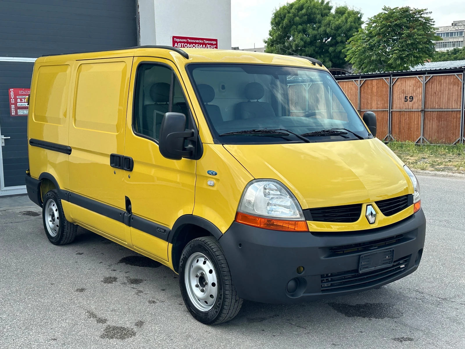 Renault Master 2.5DCi Автоматик Италия - изображение 10