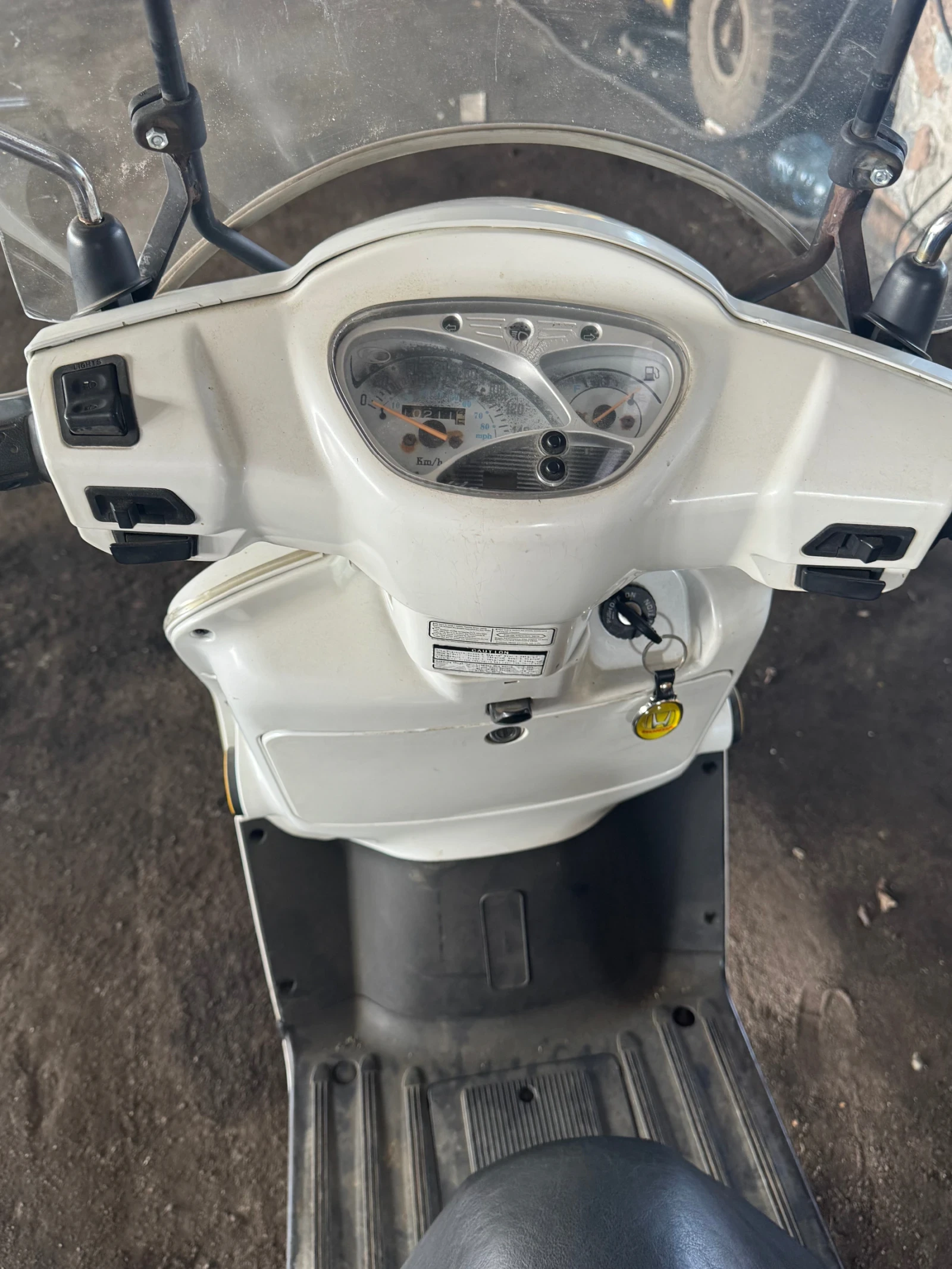 Kymco Like 125, снимка 4 - Мотоциклети и мототехника - 54681371