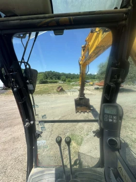 Багер JCB JZ 235 LC, снимка 6