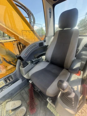 Багер JCB JZ 235 LC, снимка 10
