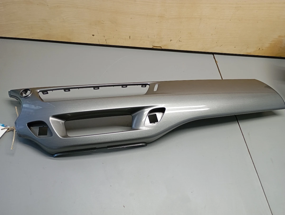 Лайсна арматурно табло Ситроен ц3 1.6б, снимка 1 - Части - 49586458