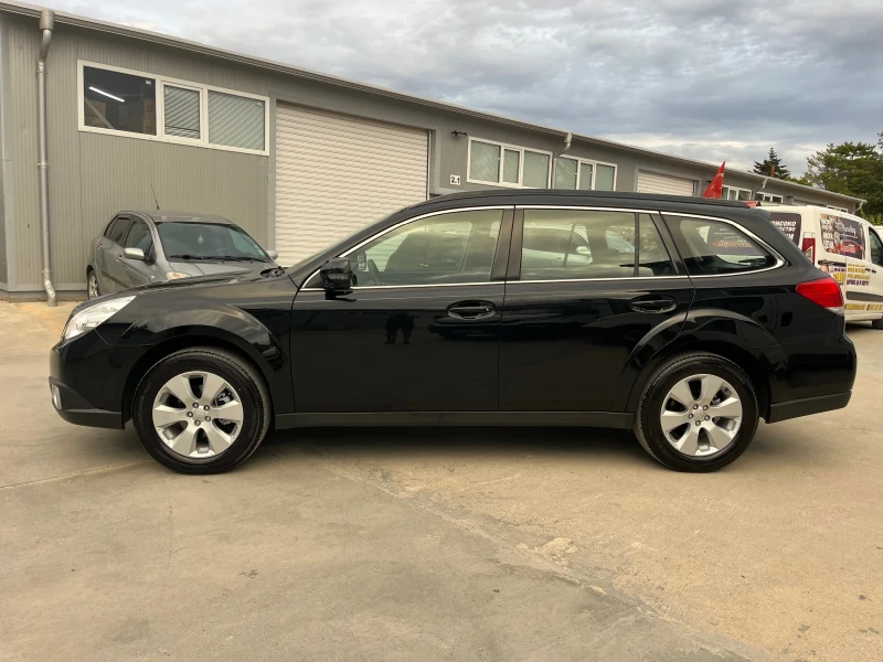 Subaru Outback 2, 5i-167k.с/4х4/НАВИГАЦИЯ/ПОДГРЕВ/РЪЧНИ СКОРОСТИ!, снимка 4 - Автомобили и джипове - 47399915