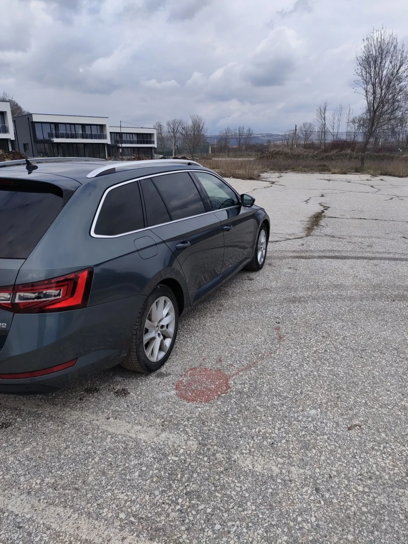 Skoda Superb 2.0, снимка 3 - Автомобили и джипове - 48368631