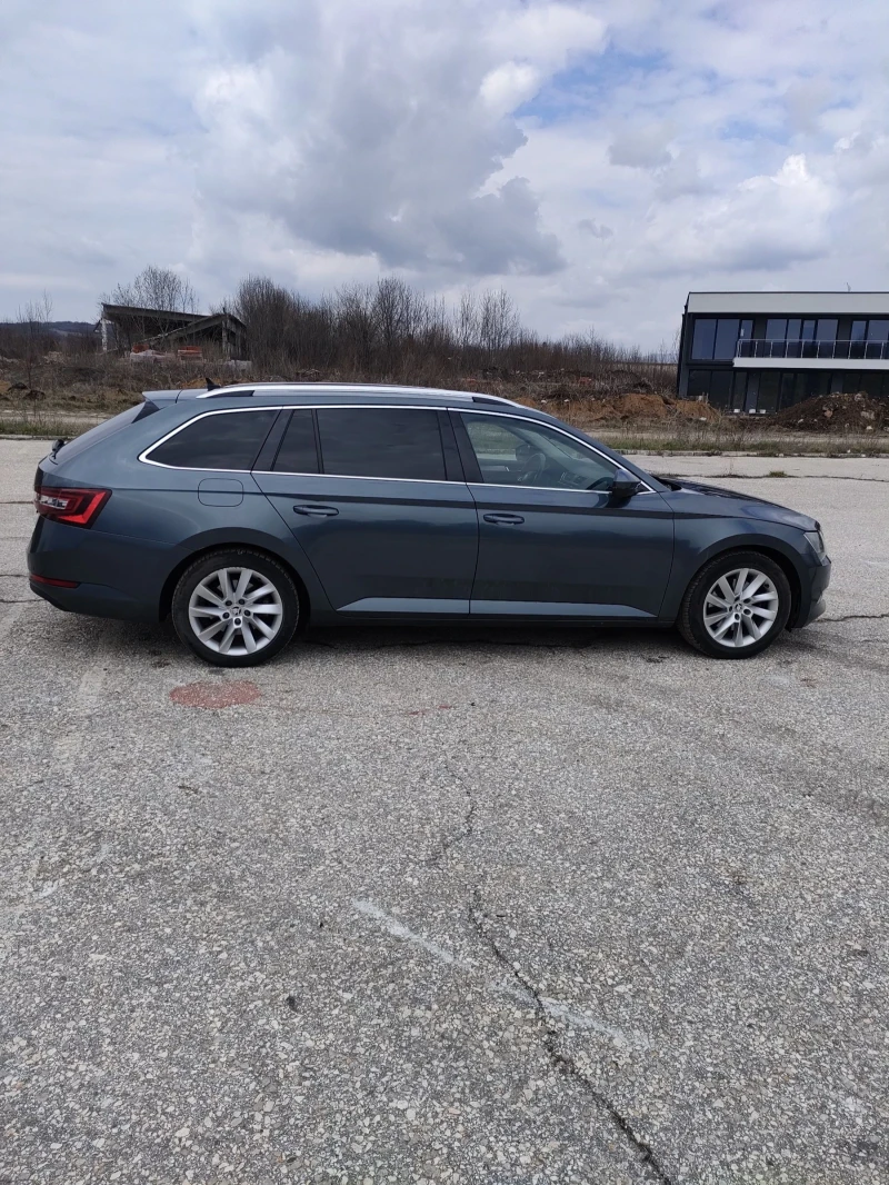 Skoda Superb 2.0, снимка 4 - Автомобили и джипове - 48368631