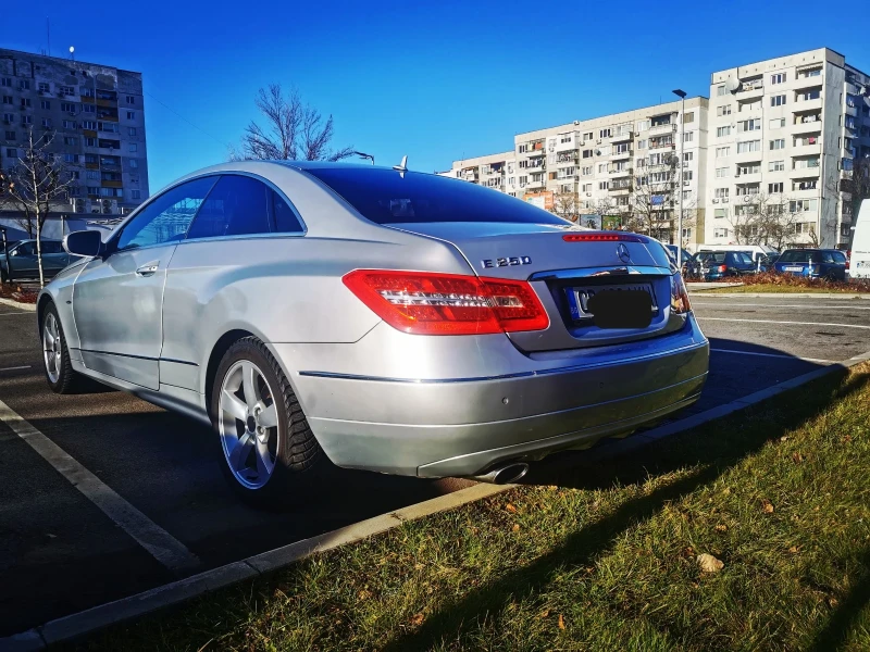 Mercedes-Benz E 250 E klass coupe , снимка 5 - Автомобили и джипове - 49094428