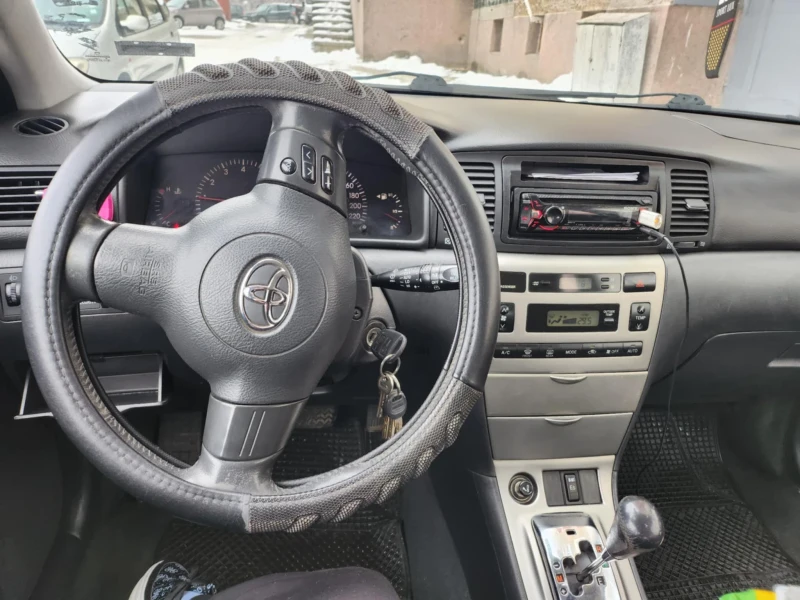 Toyota Corolla, снимка 7 - Автомобили и джипове - 49240370