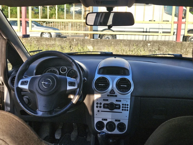Opel Corsa, снимка 9 - Автомобили и джипове - 51427331
