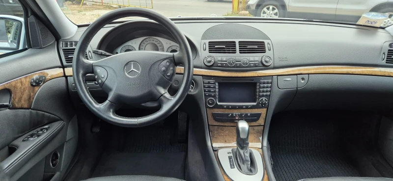 Mercedes-Benz E 280 3.0CDI Avantgarde, снимка 12 - Автомобили и джипове - 52055867