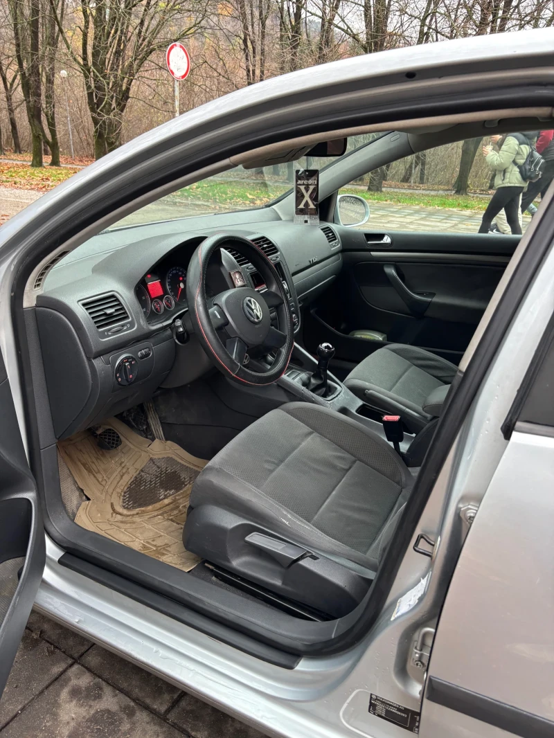 VW Golf, снимка 8 - Автомобили и джипове - 52697395