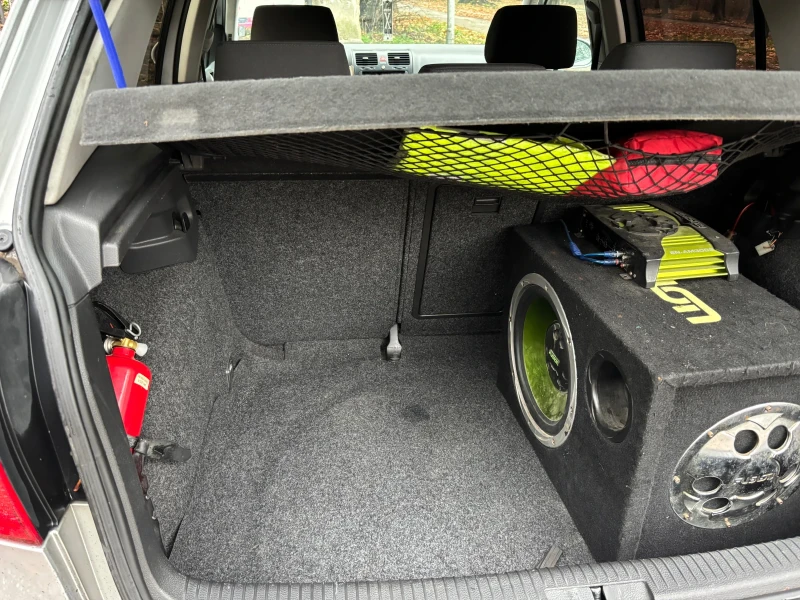 VW Golf, снимка 11 - Автомобили и джипове - 52697395