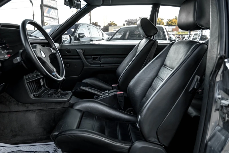 BMW M6 CARFAX* АВТОФИНАНСИРАНЕ* БЕЗ ПЪРВОНАЧАЛНА ВНОСКА* , снимка 17 - Автомобили и джипове - 52902093