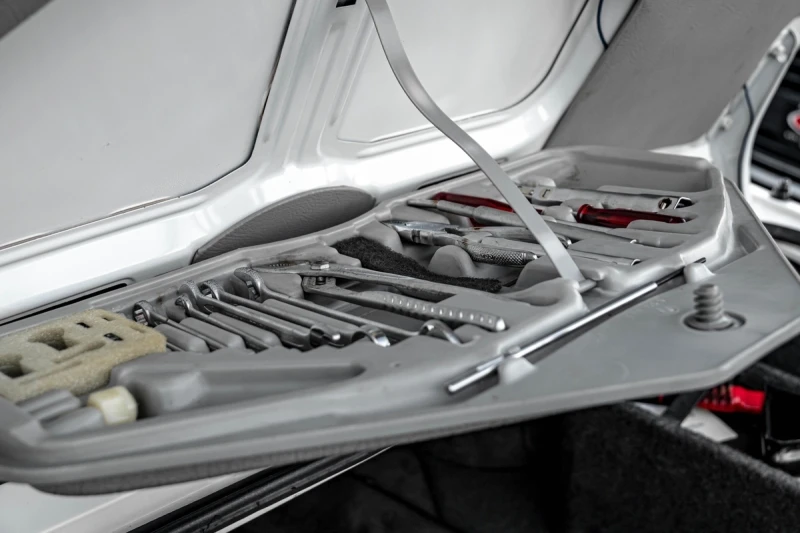 BMW M6 CARFAX* АВТОФИНАНСИРАНЕ* БЕЗ ПЪРВОНАЧАЛНА ВНОСКА* , снимка 7 - Автомобили и джипове - 52902093