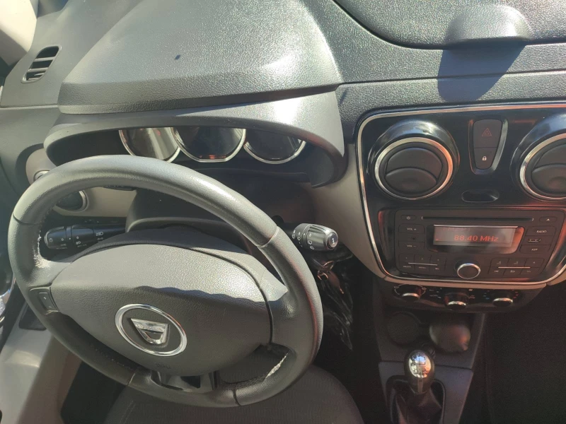 Dacia Lodgy 1.6-SWISS, снимка 7 - Автомобили и джипове - 52903499