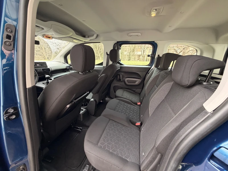 Peugeot Rifter 1.2i / ПЪТНИЧЕСКИ , снимка 10 - Автомобили и джипове - 53131183