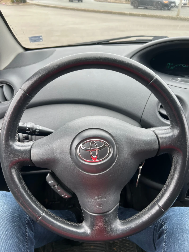 Toyota Yaris 1.4 D4D, снимка 11 - Автомобили и джипове - 53215598
