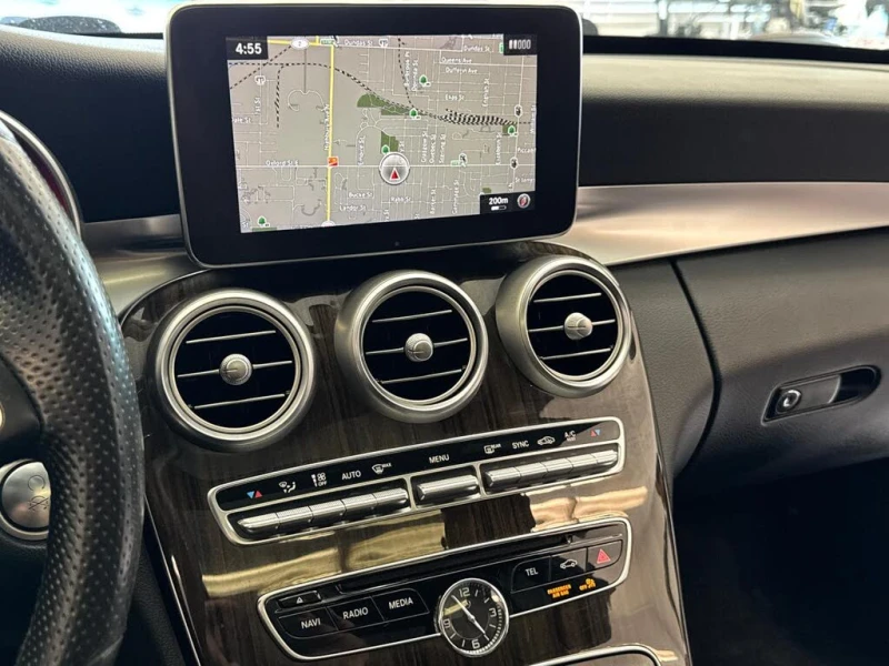 Mercedes-Benz C 300 C-Class 4MATICАвтоКредит  (ЦЕНА ДО БГ), снимка 6 - Автомобили и джипове - 53586520