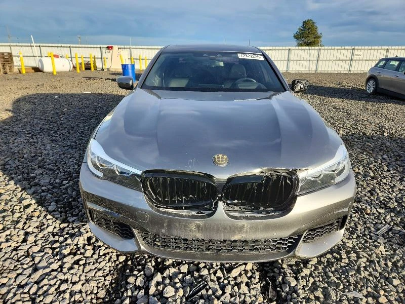BMW 740 Li* M PACK* HARMAN* ПАНО* ЩОРИ* AMBIENT AIR, снимка 2 - Автомобили и джипове - 53245949