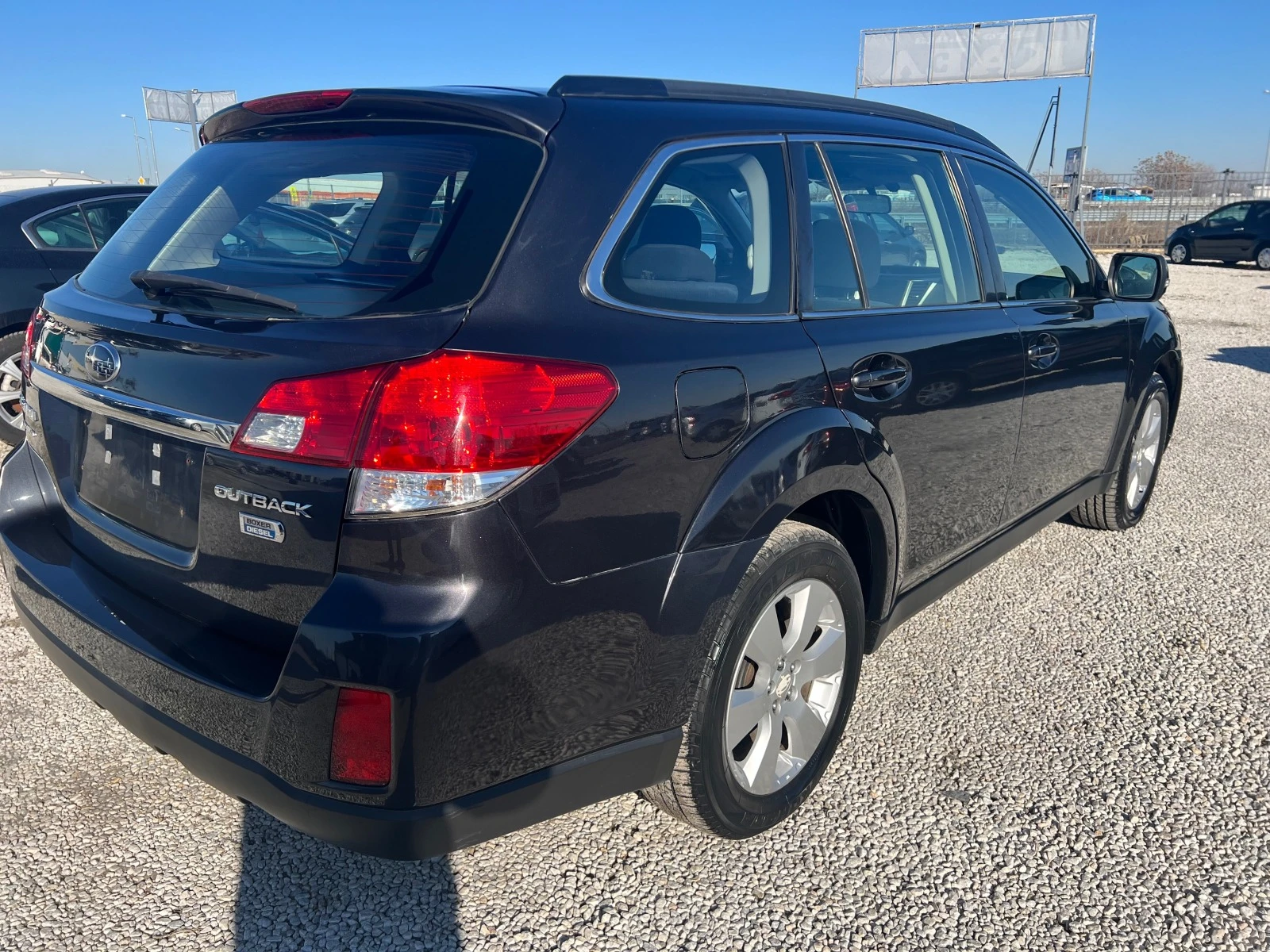 Subaru Outback 2.0TDI - изображение 6