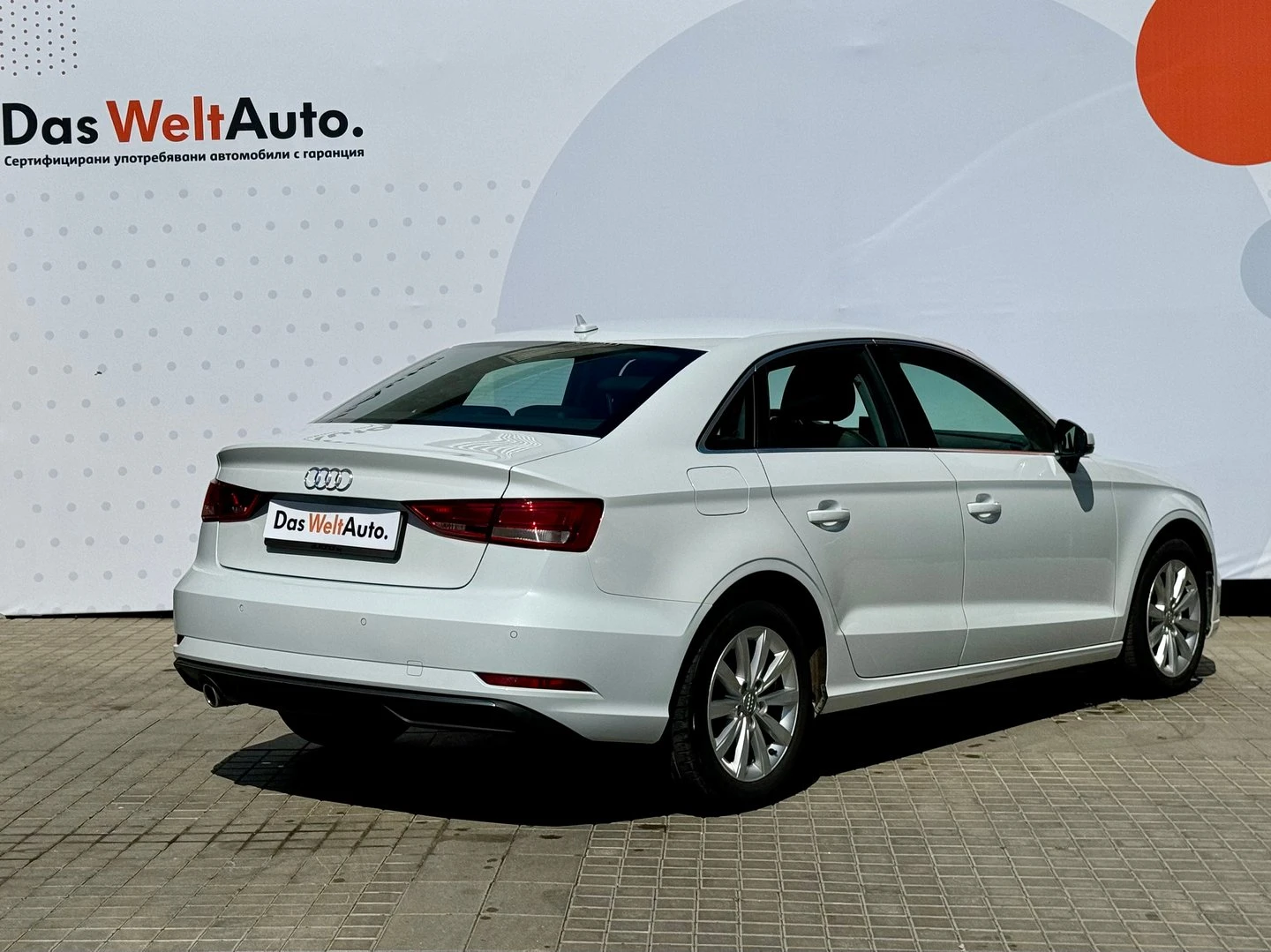 Audi A3 Limo FL Design 1.6 TDI S-tronic - изображение 3