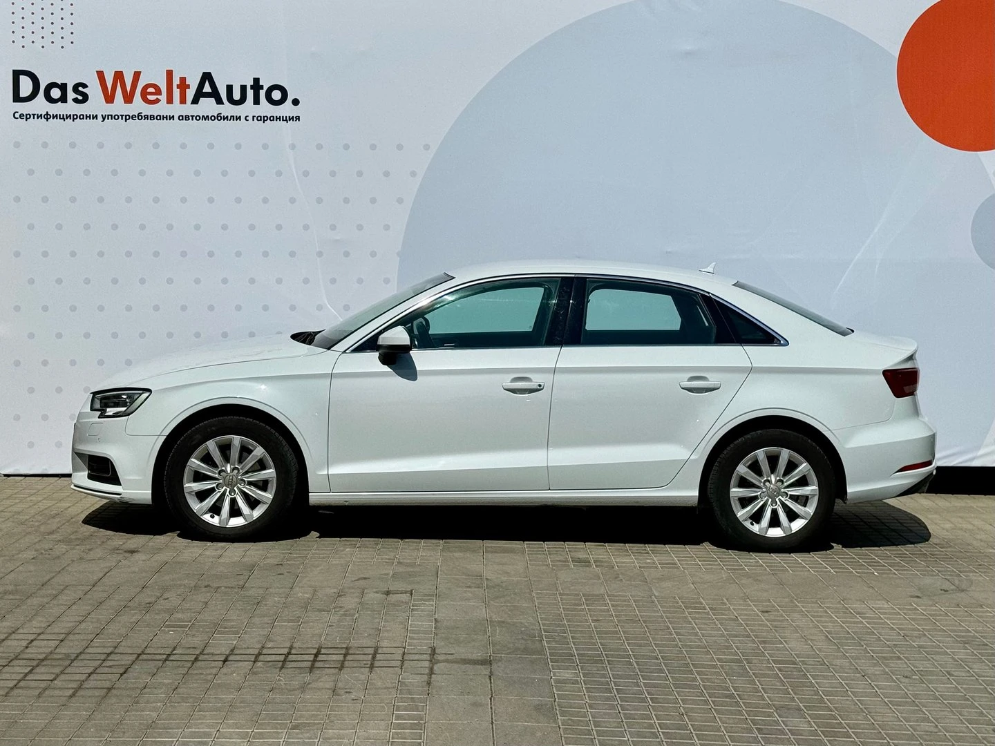 Audi A3 Limo FL Design 1.6 TDI S-tronic - изображение 4