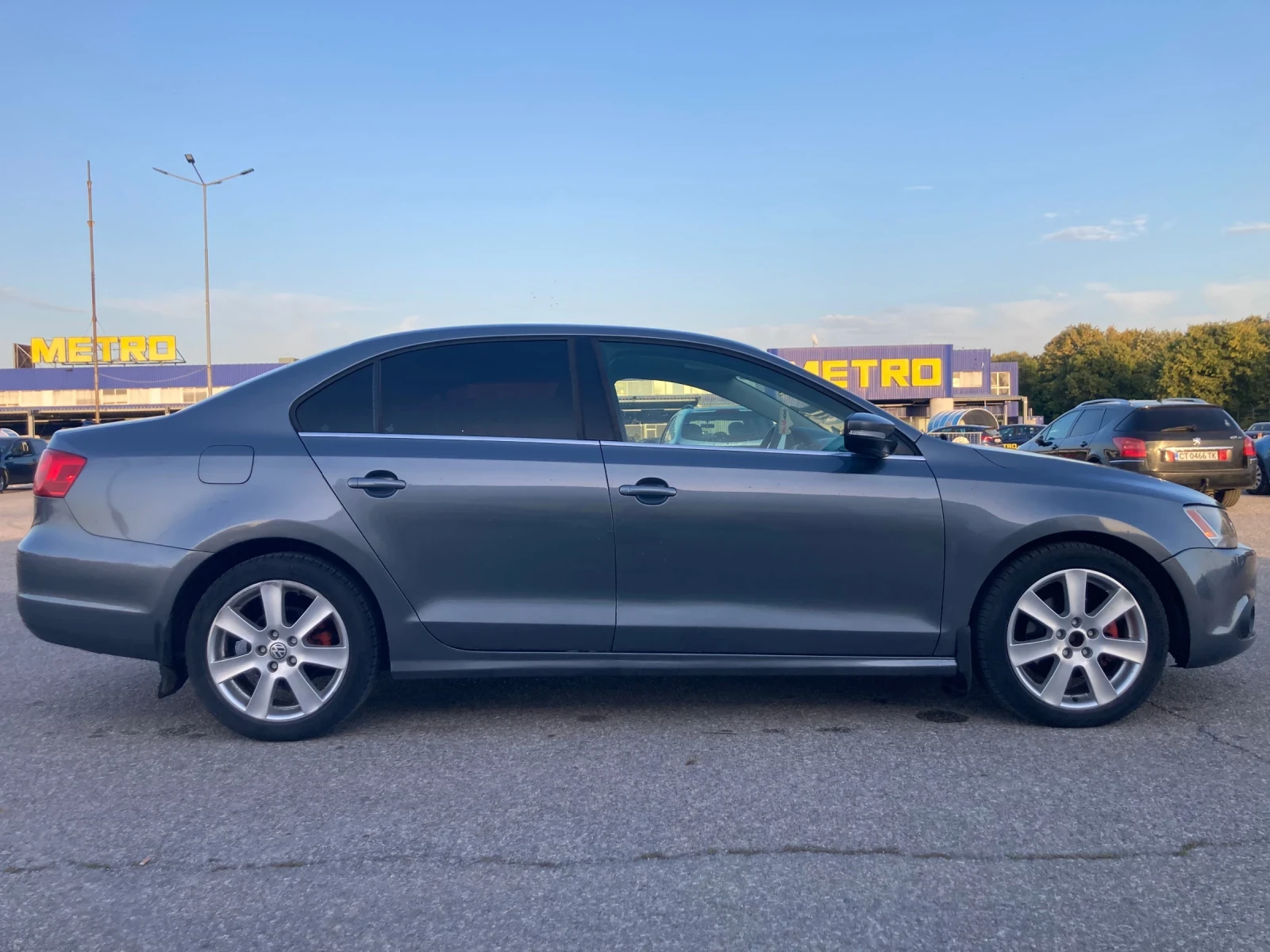 VW Jetta 2.0 TDI 140 к.с - изображение 5