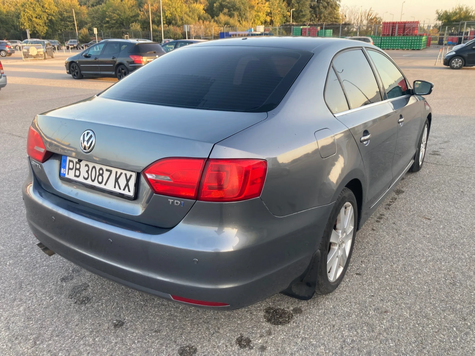 VW Jetta 2.0 TDI 140 к.с - изображение 7