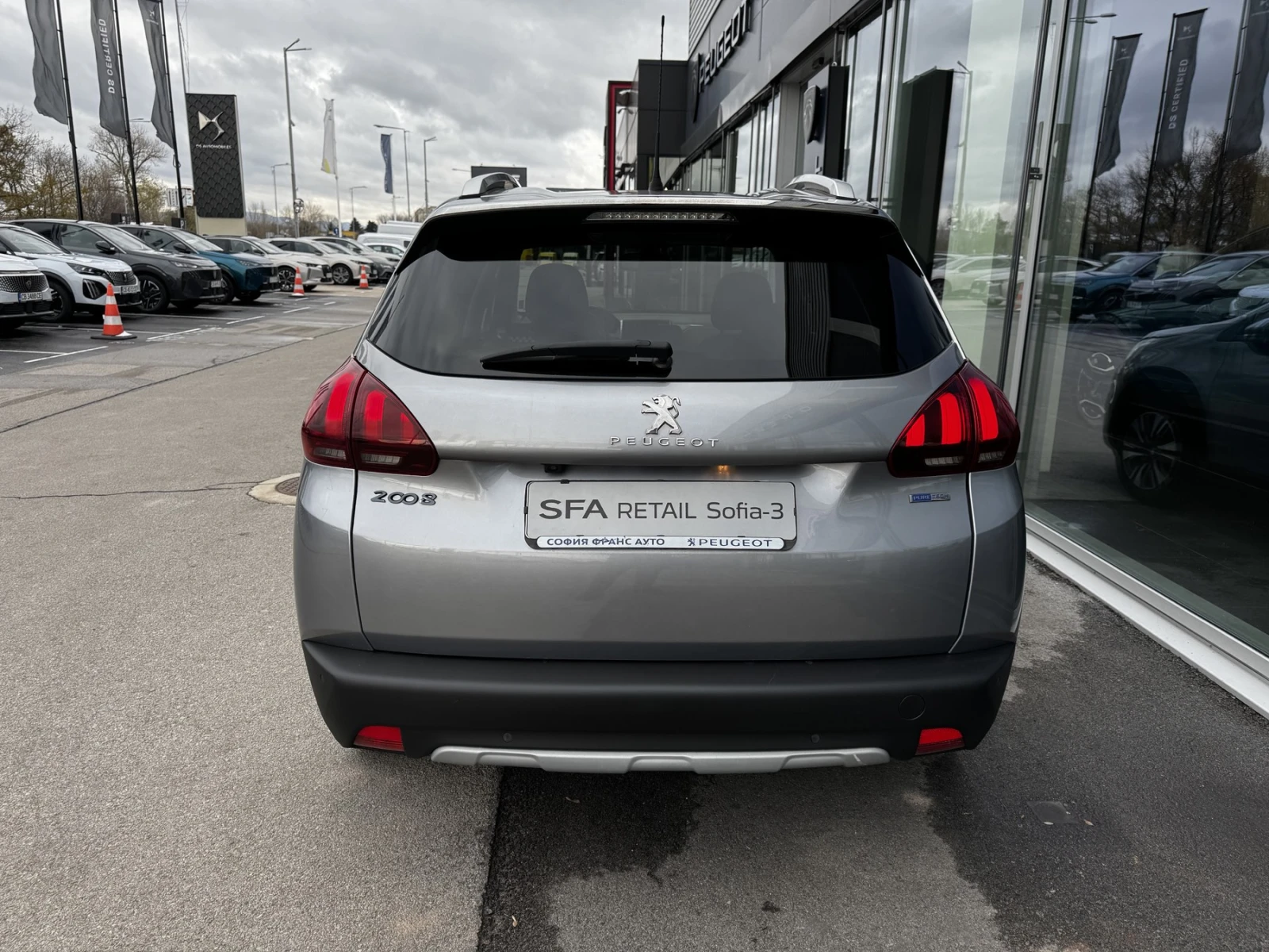 Peugeot 2008 NEW ALLURE 1.2 e-THP 110 EAT6 STT EURO6 - изображение 6