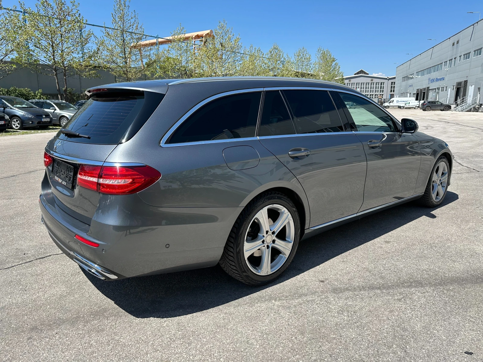 Mercedes-Benz E 220 CDI 194к.с. Avantgarde  - изображение 4