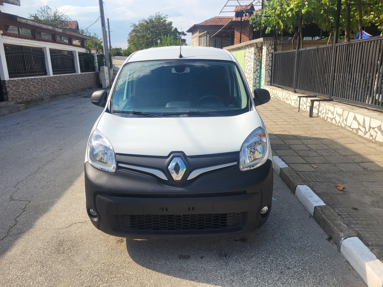 Renault Kangoo 1.5dci euro6 klima - изображение 2