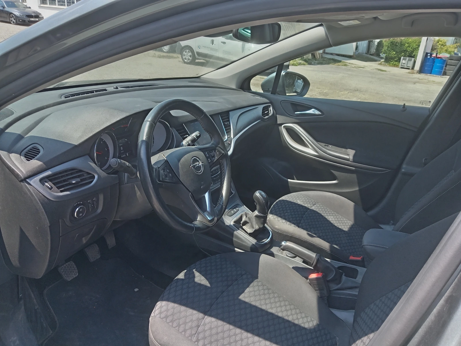 Opel Astra 1.5D - изображение 7