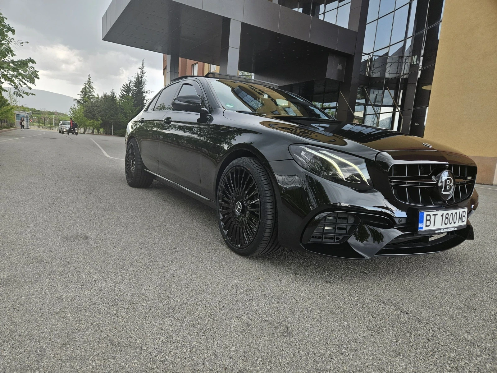 Mercedes-Benz E 350  - изображение 8