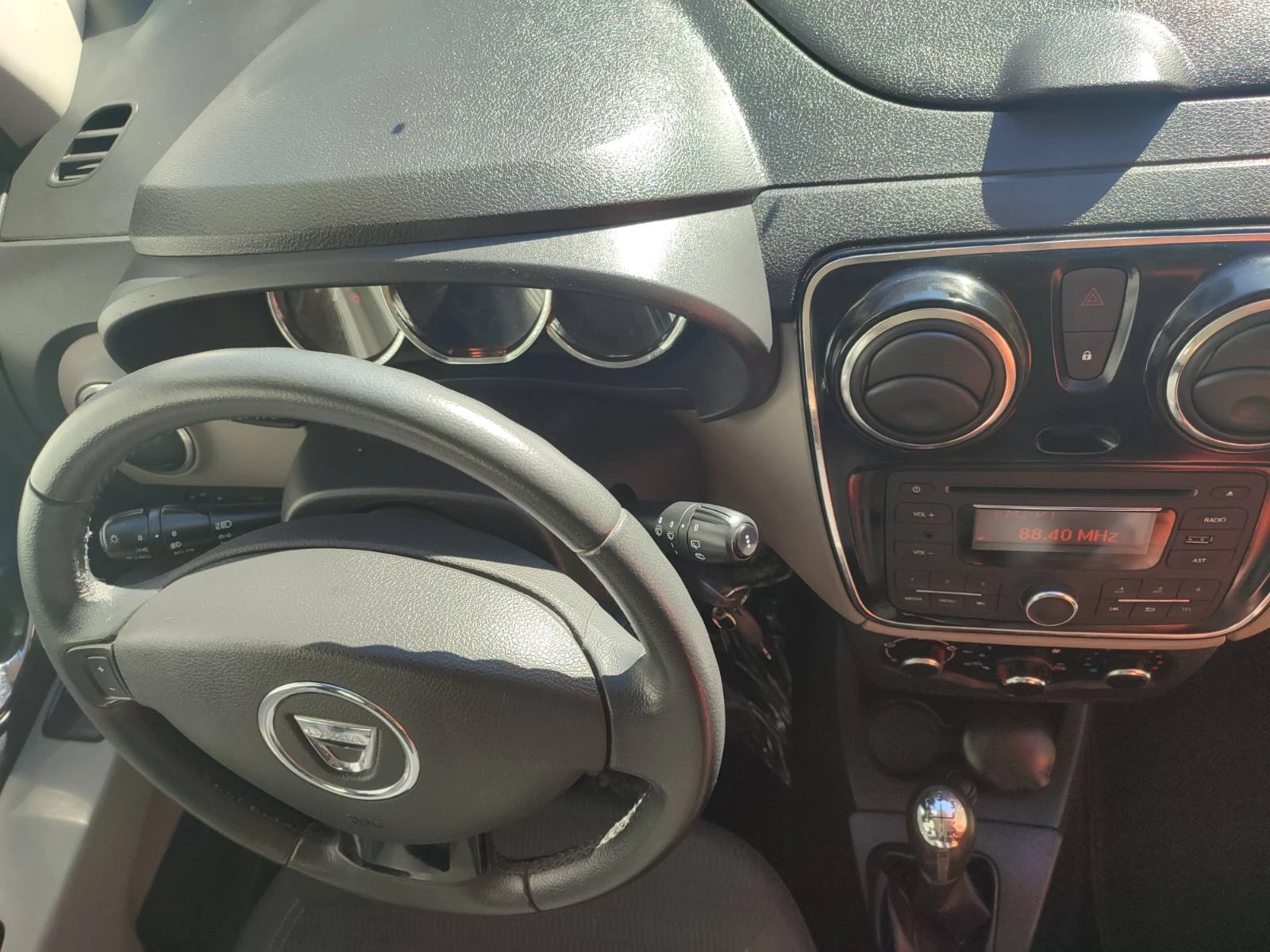 Dacia Lodgy 1.6-SWISS - изображение 7