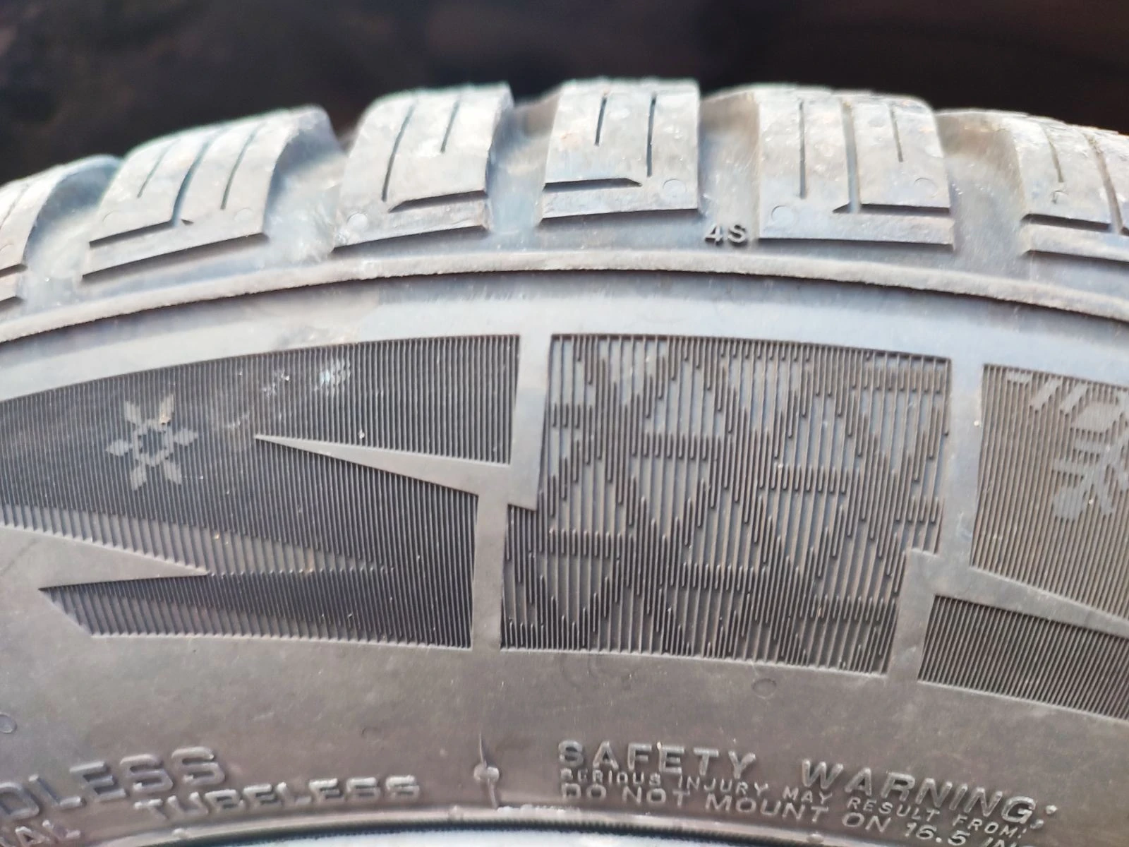 Dacia Lodgy 1.6-SWISS - изображение 3