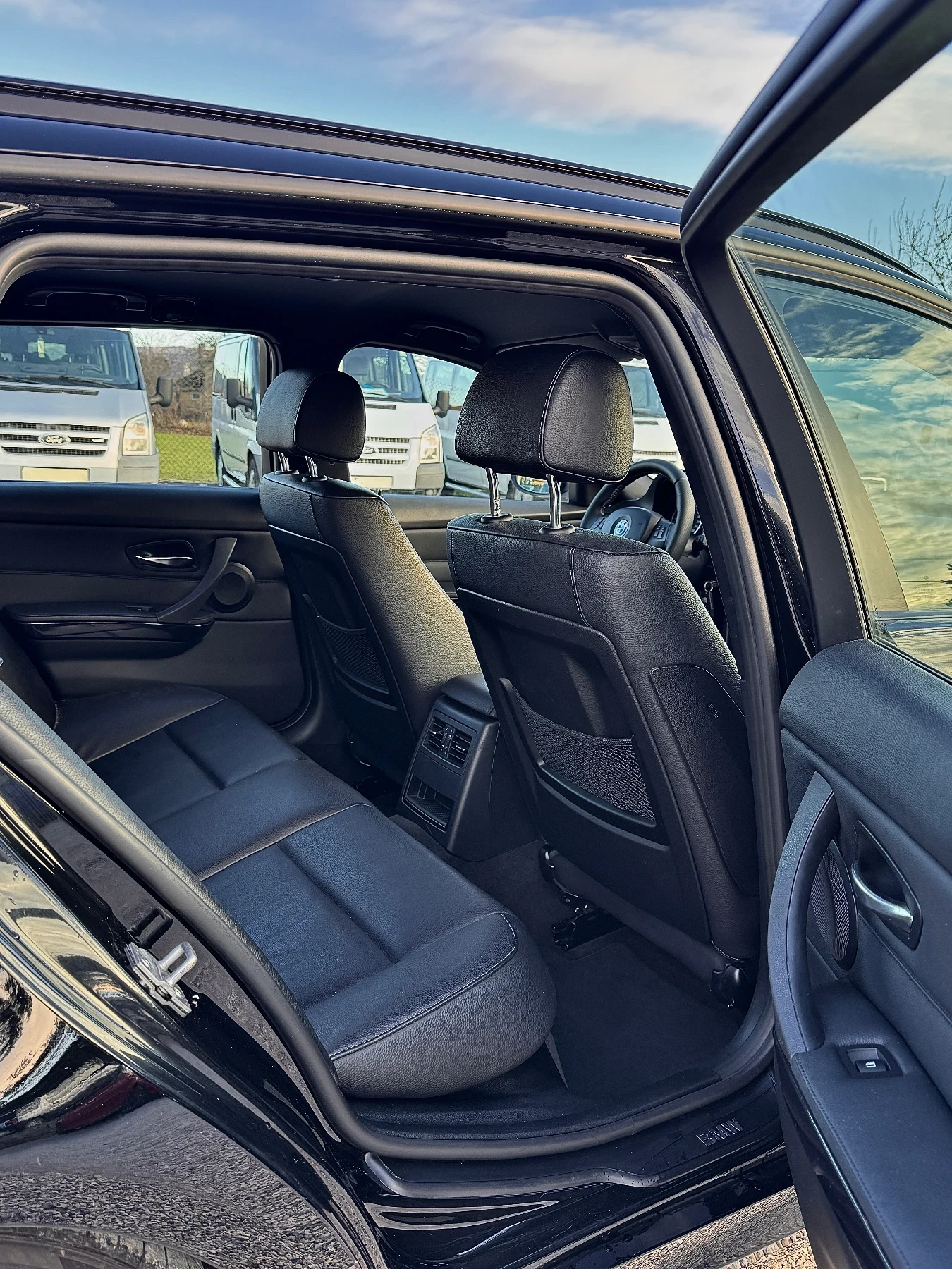 BMW 320 2.0d, снимка 11 - Автомобили и джипове - 54220280