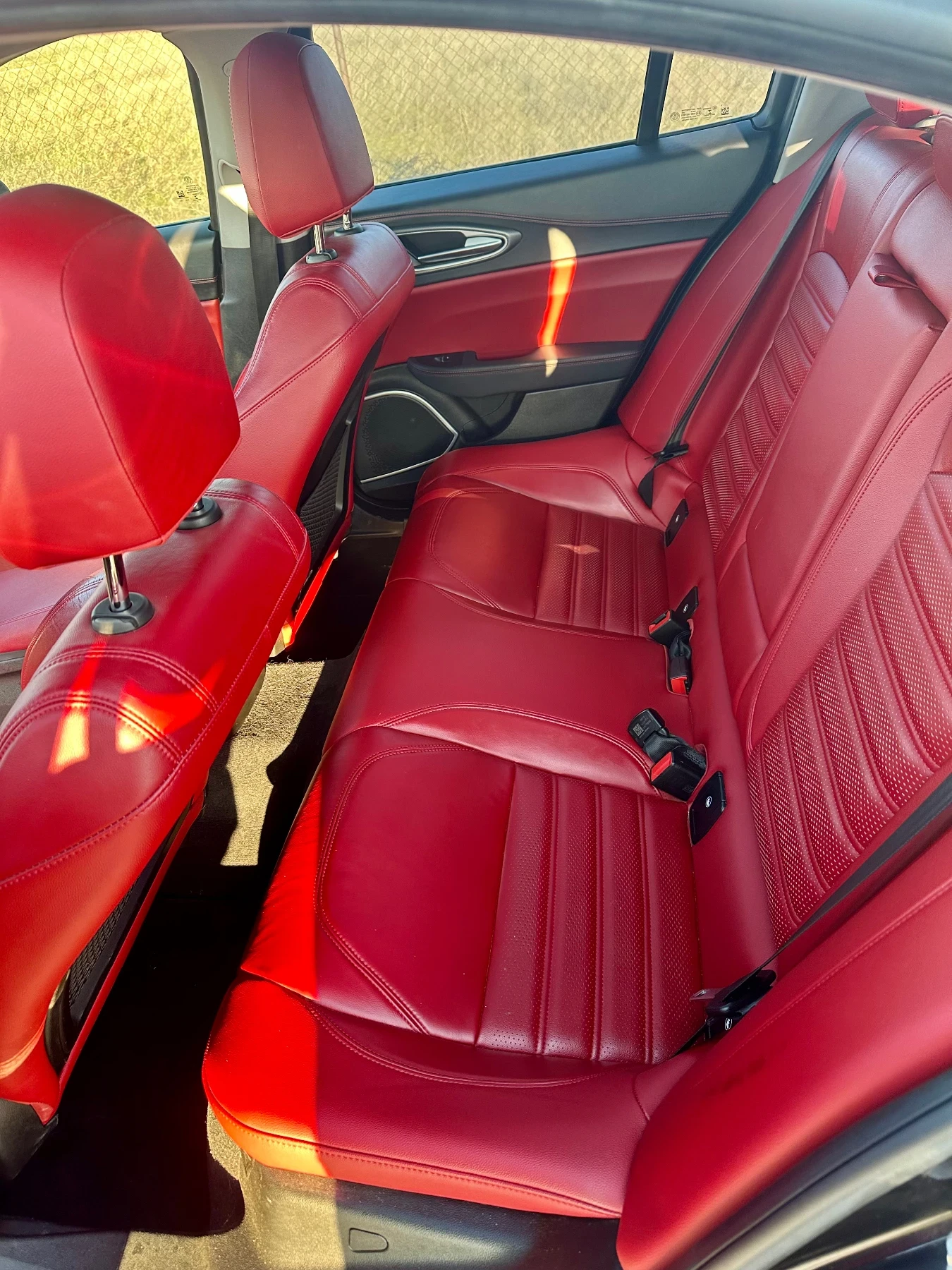 Alfa Romeo Giulia 2.0T TI AWD, снимка 14 - Автомобили и джипове - 53917387