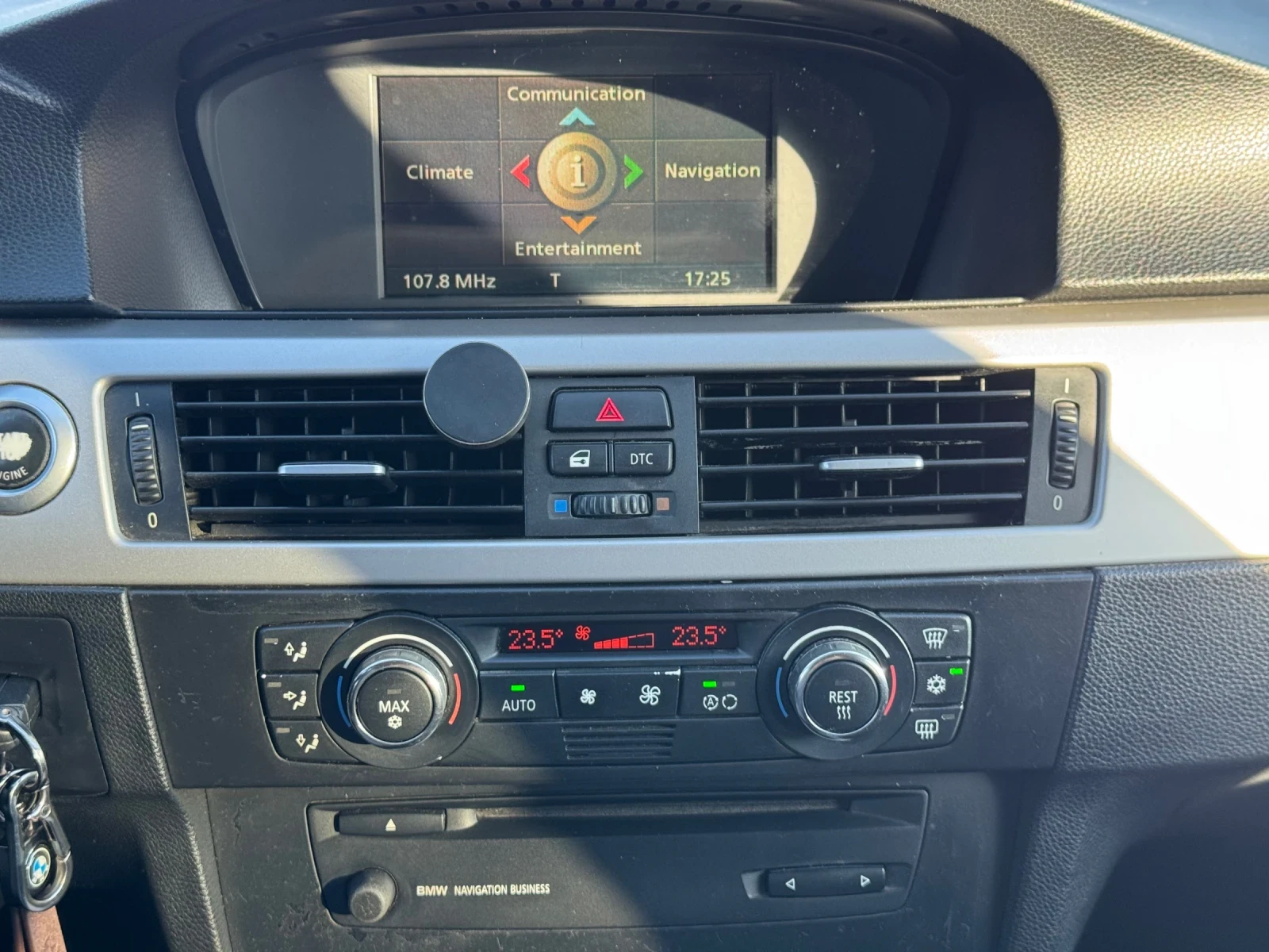 BMW 320, снимка 12 - Автомобили и джипове - 54208213