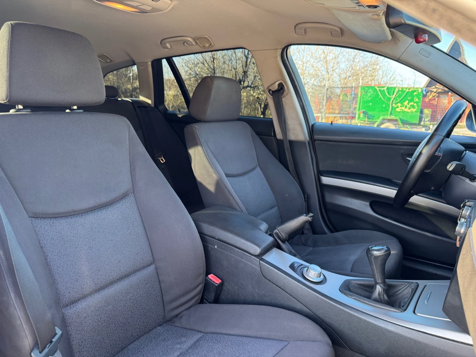 BMW 320, снимка 14 - Автомобили и джипове - 54208213