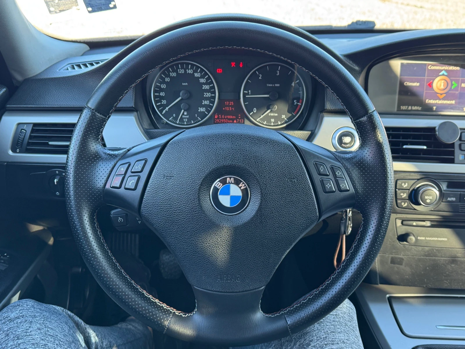 BMW 320, снимка 10 - Автомобили и джипове - 54208213