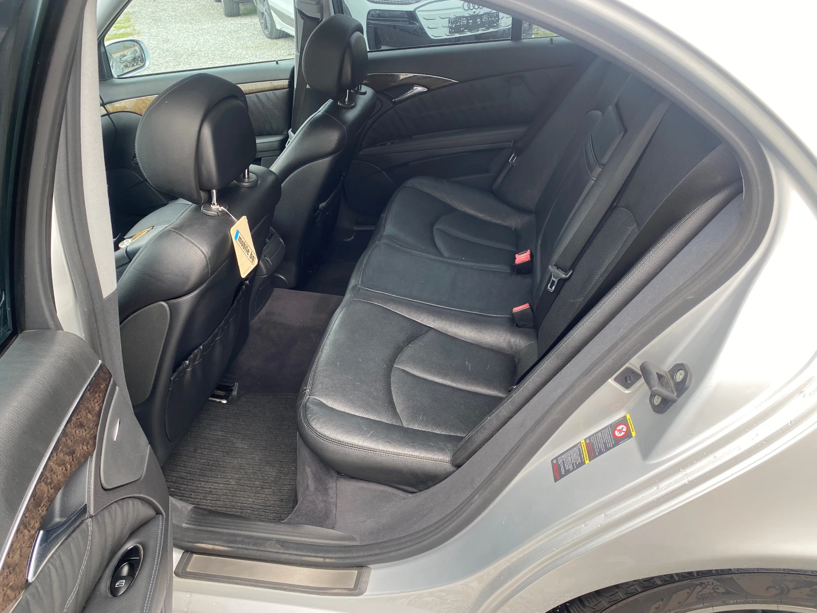 Mercedes-Benz E 280 AVANGARDE 190 ks., снимка 12 - Автомобили и джипове - 54215188