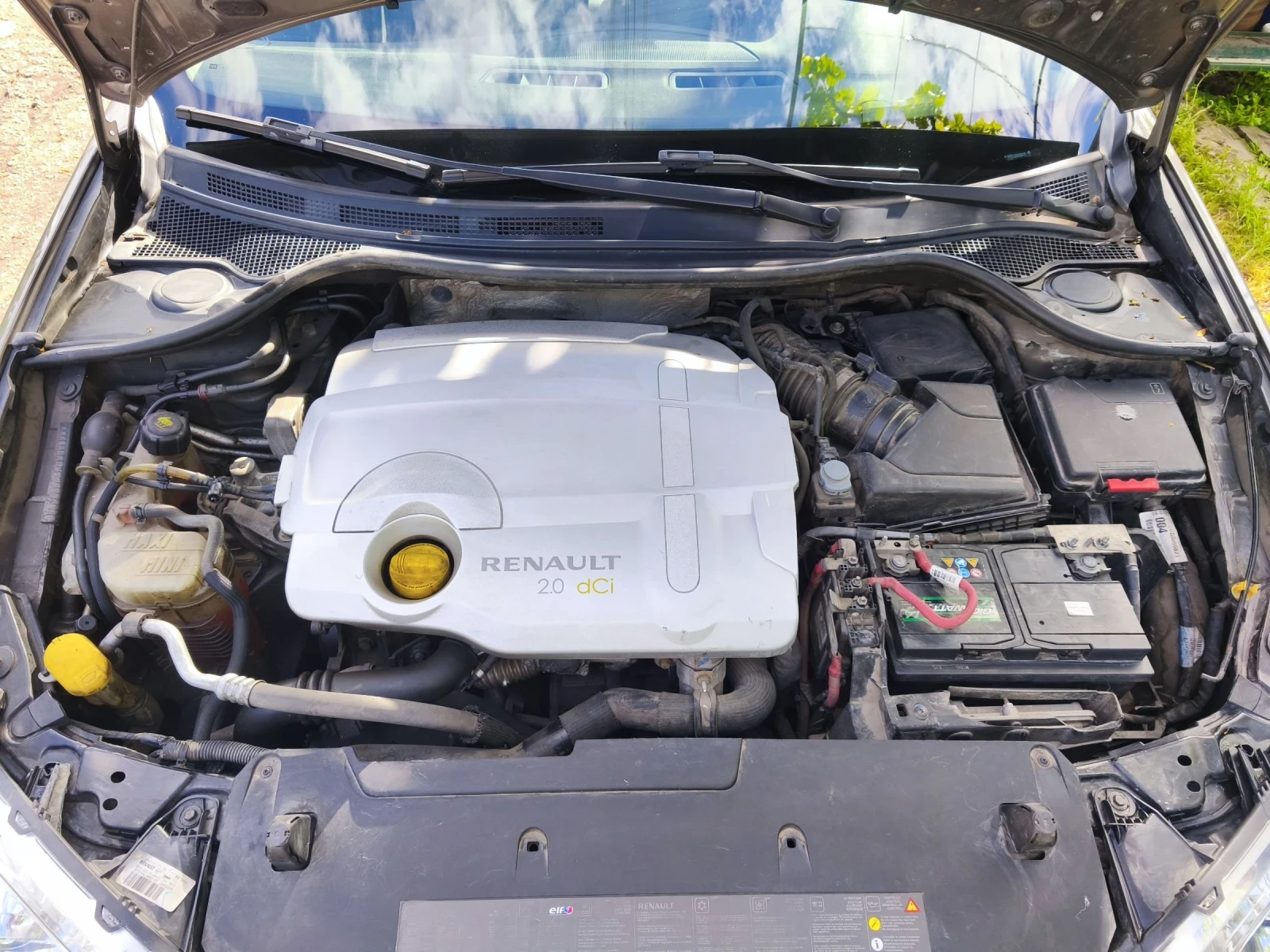 Renault Laguna 2.0 DCI, снимка 14 - Автомобили и джипове - 54597802