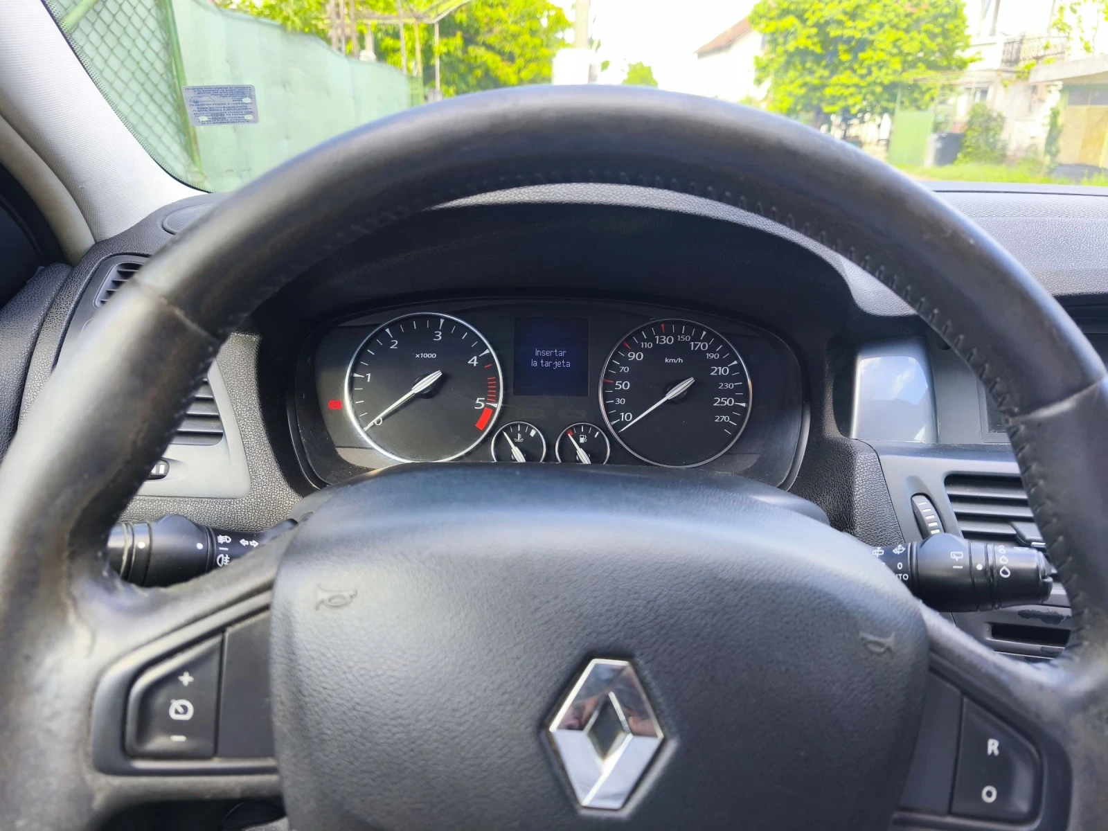 Renault Laguna 2.0 DCI, снимка 7 - Автомобили и джипове - 54597802