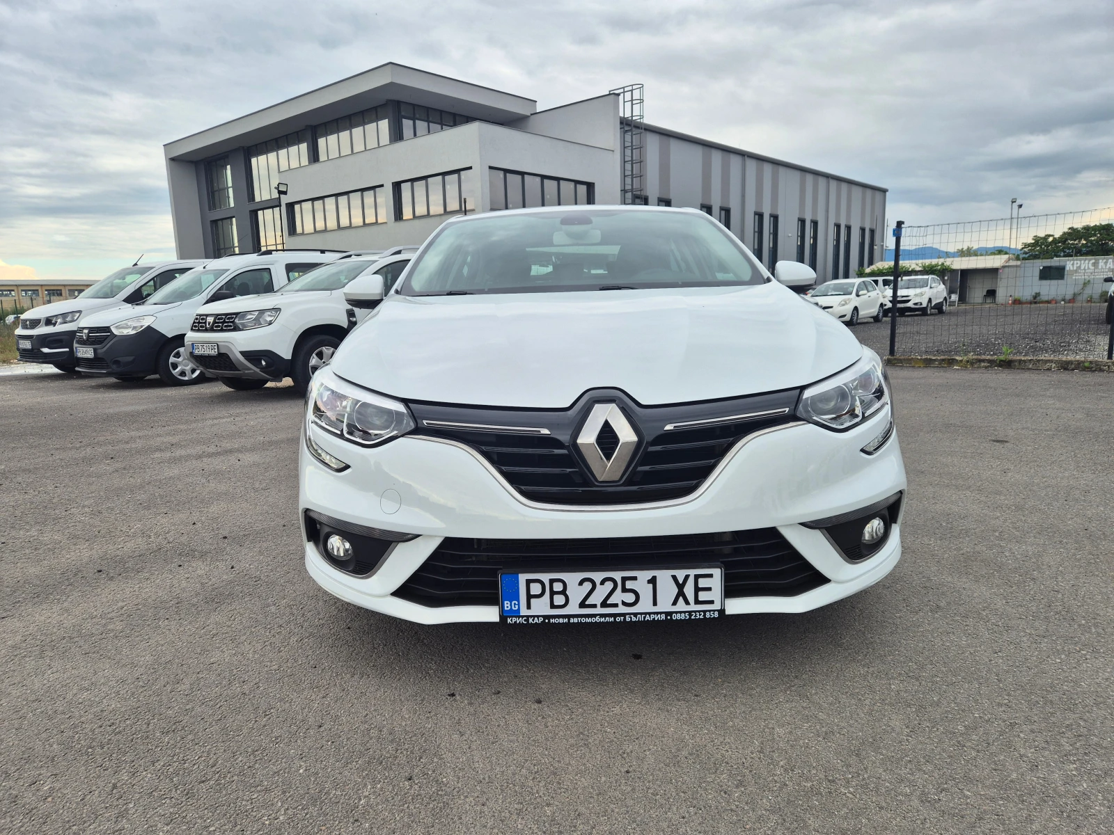 Renault Megane 1, 5DCI-6ск, снимка 8 - Автомобили и джипове - 54608334
